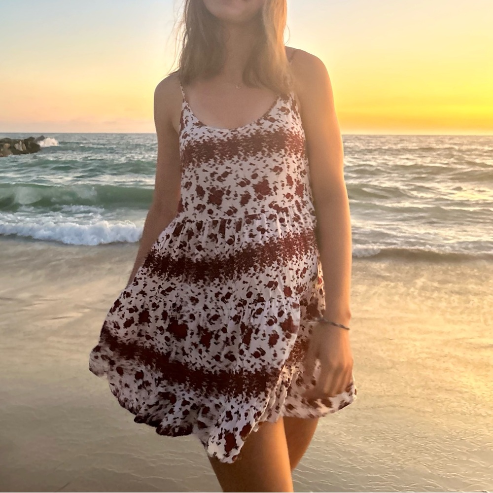 RARE BRANDY MELVILLE DRESS